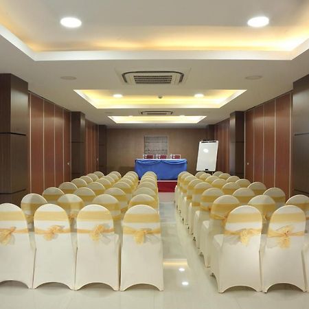 Horison Express Sentani Hotel Jayapura Luaran gambar