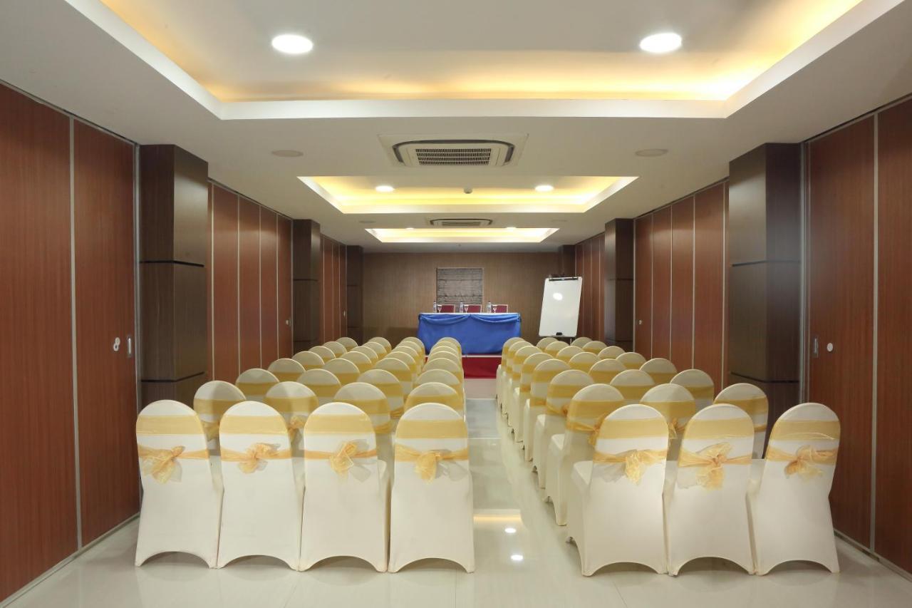 Horison Express Sentani Hotel Jayapura Luaran gambar