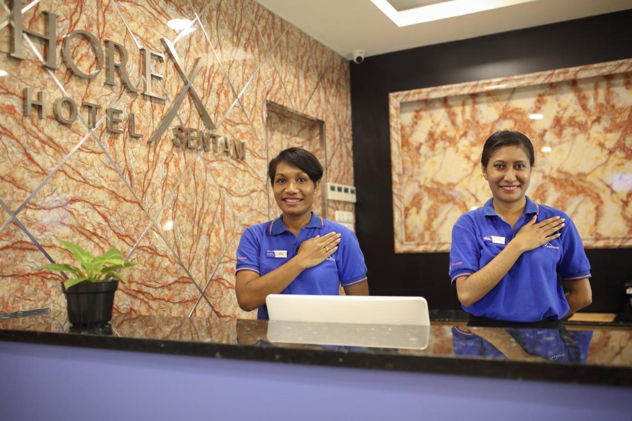 Horison Express Sentani Hotel Jayapura Luaran gambar