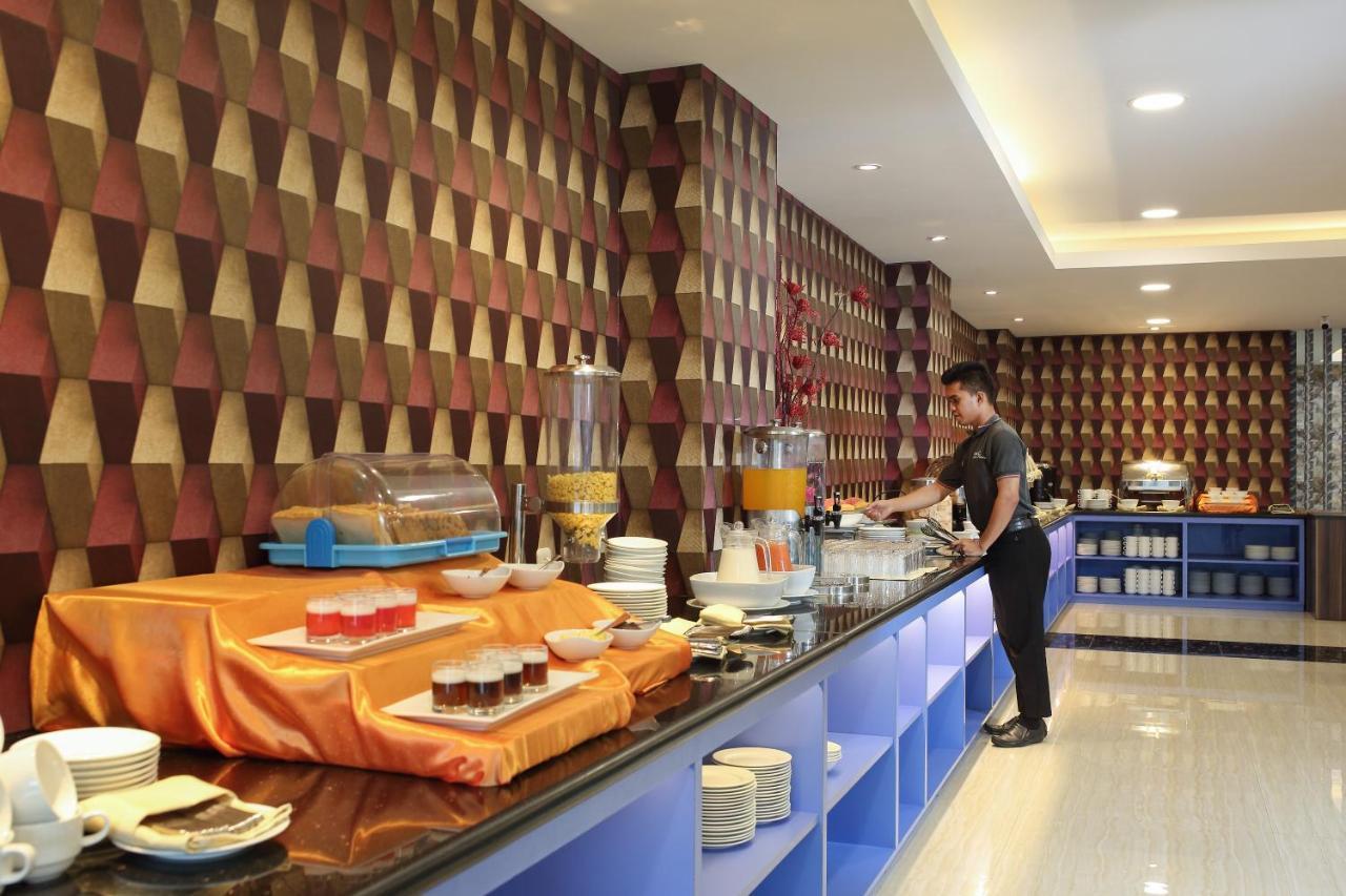 Horison Express Sentani Hotel Jayapura Luaran gambar