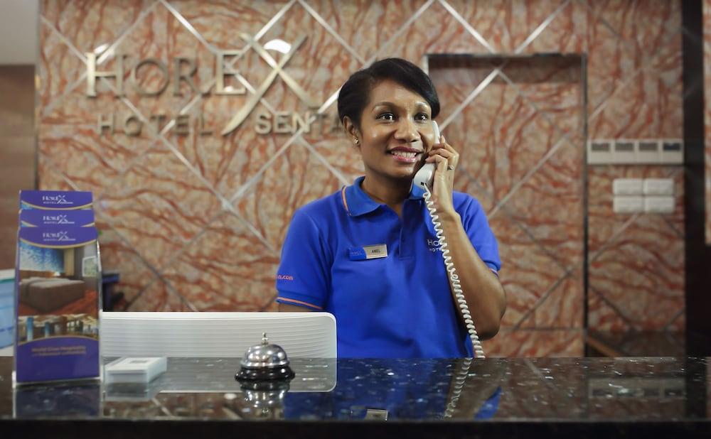 Horison Express Sentani Hotel Jayapura Luaran gambar